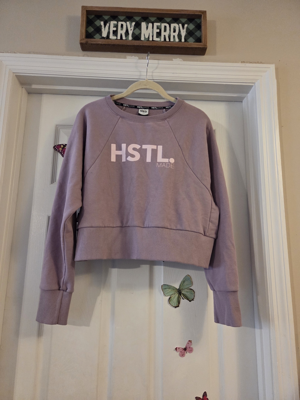 Women’s Cropped Crewneck Sweatshirt - Lavender HSTL. Medium